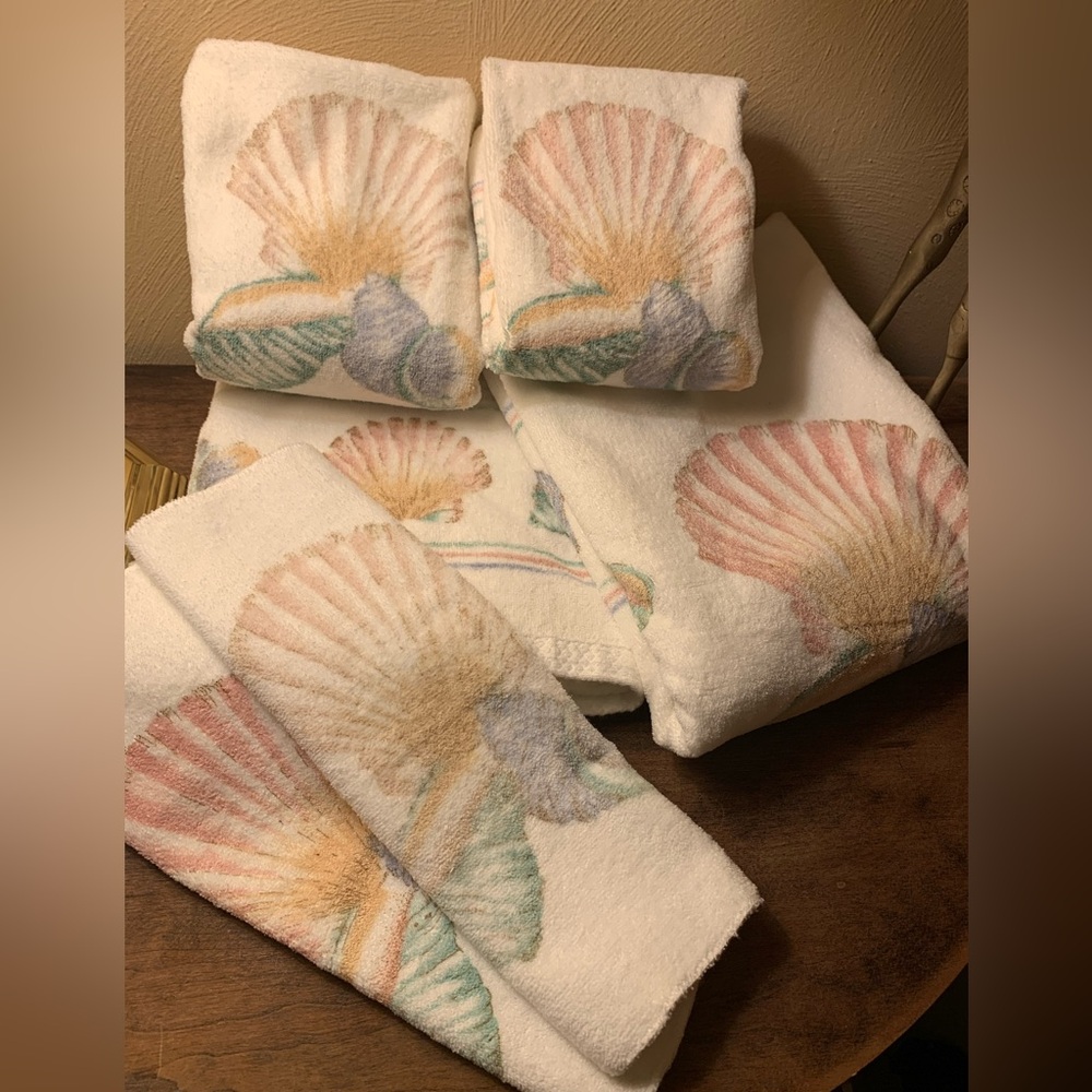 Vintage 1980s Sea Shells Art Deco Pastel Towel Set of 6 RARE HTF USA Cotton